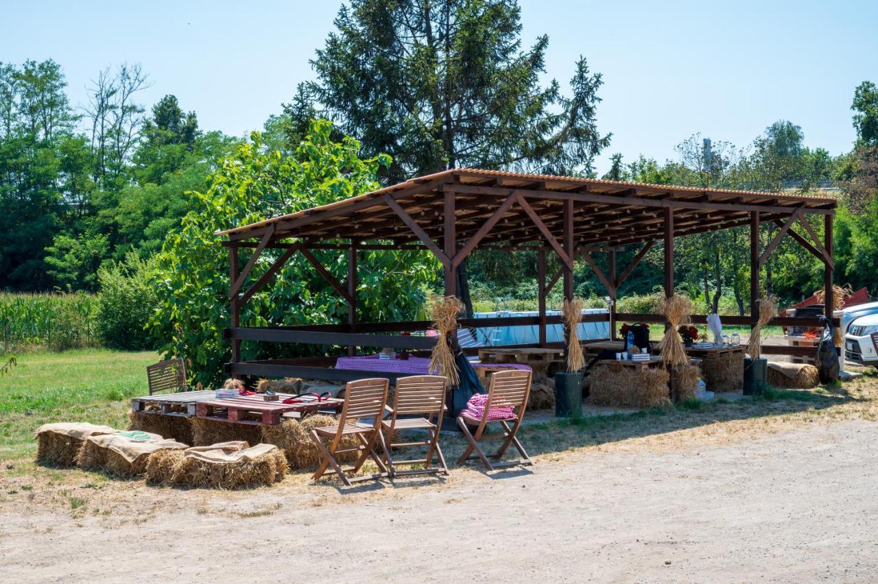 Agriturismo Why Farm Marano Ticino Екстериор снимка